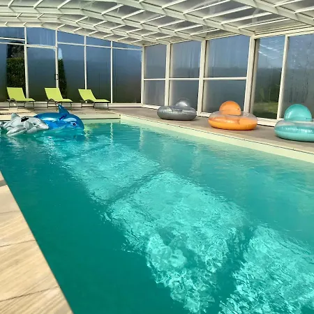 Piscine Chauffee Mouettes De Loire *